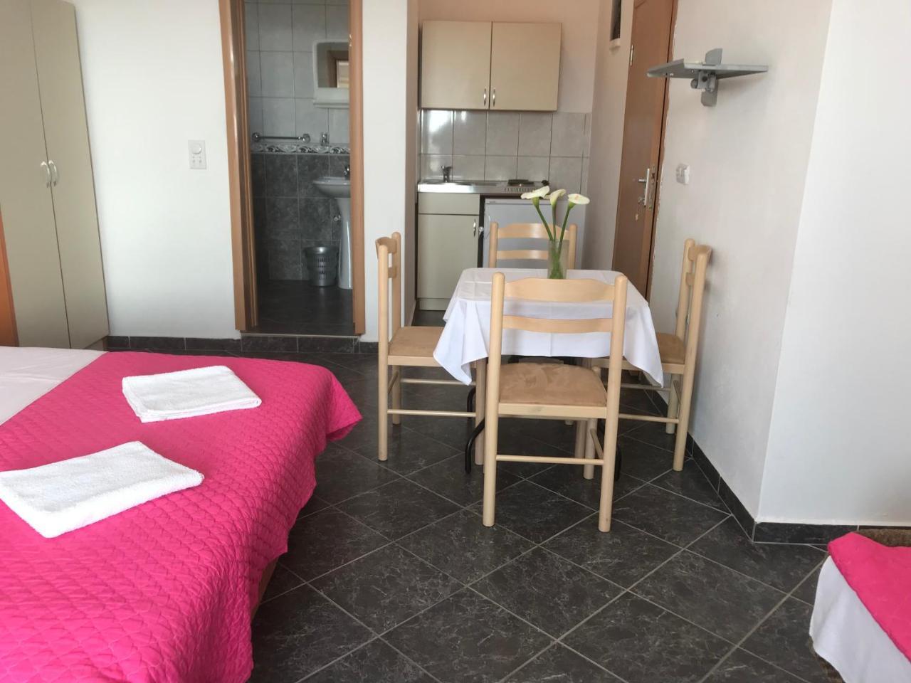 Apartments Radosevic Ούλτσιν Εξωτερικό φωτογραφία